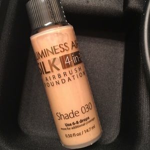 Luminess Silk Foundation